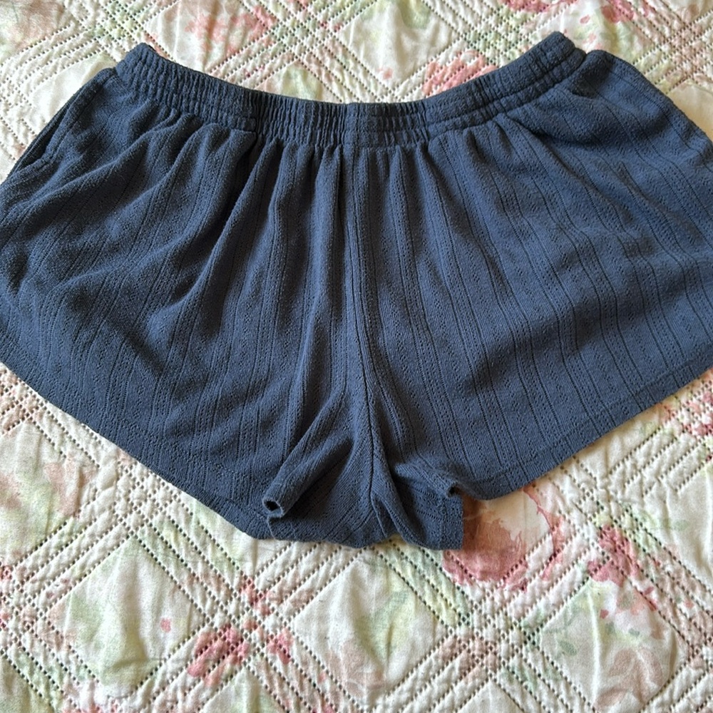 Pajama shorts with pockets